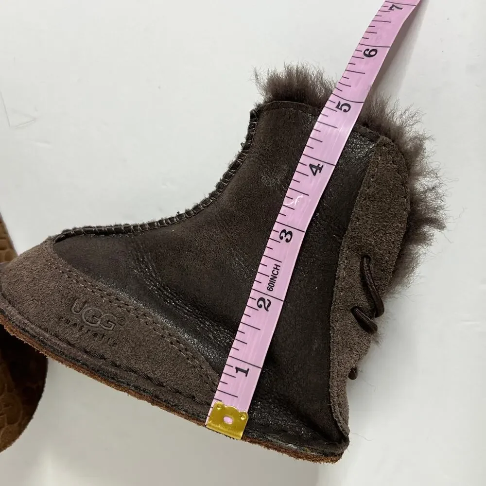 UGG Baby Boo Booties Size 4/5 Brown Leather Crib Shoes Style 1979